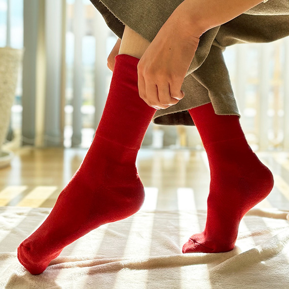 NUKATO：締め付けない靴下