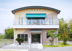 8月の実店舗営業日と夏季休暇のお知らせ