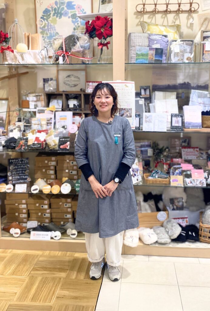 お取扱い店舗様｜INOBUN イオンモール草津店さんにて ―