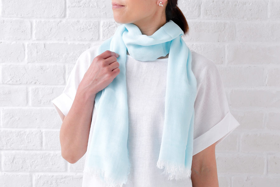 さっと着用、保湿しながら冷え対策