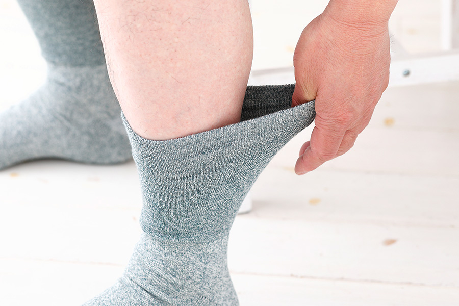 足首ゆったり、しめつけない靴下